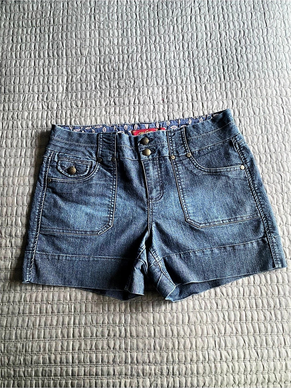 One5One Denim Shorts Size 10 Like New